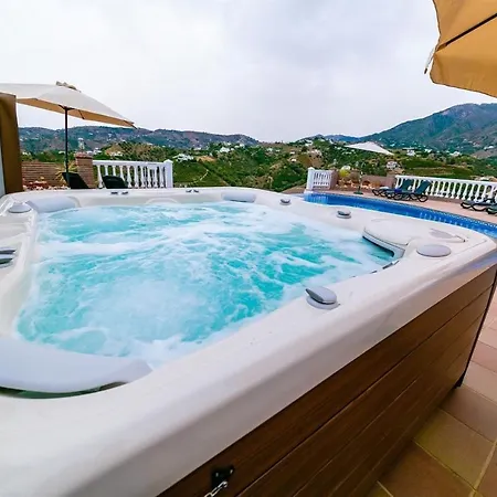 With Infinity Pool Hot Tub