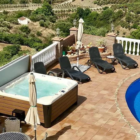 With Infinity Pool Hot Tub