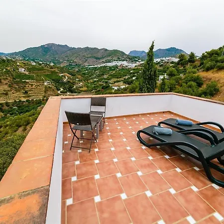 Villa With Infinity Pool Hot Tub