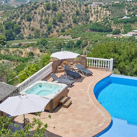 With Infinity Pool Hot Tub
