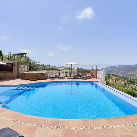 With Infinity Pool Hot Tub Villa Frigiliana